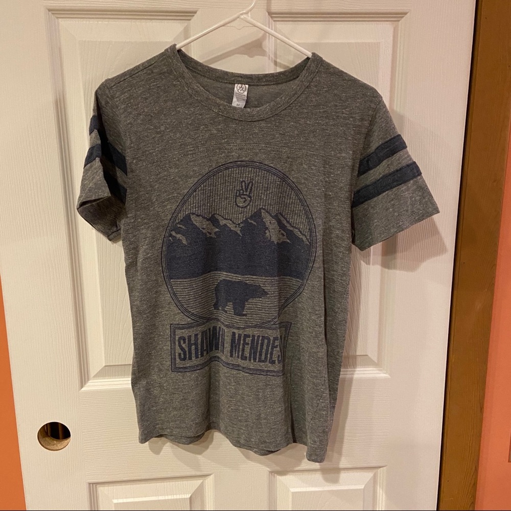Shawn Mendes short sleeve shirt. Size M